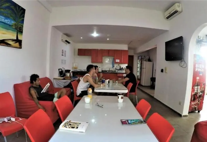بلايا ديل كارمن Hostel Rio Playa 0*, بلايا ديل كارمن